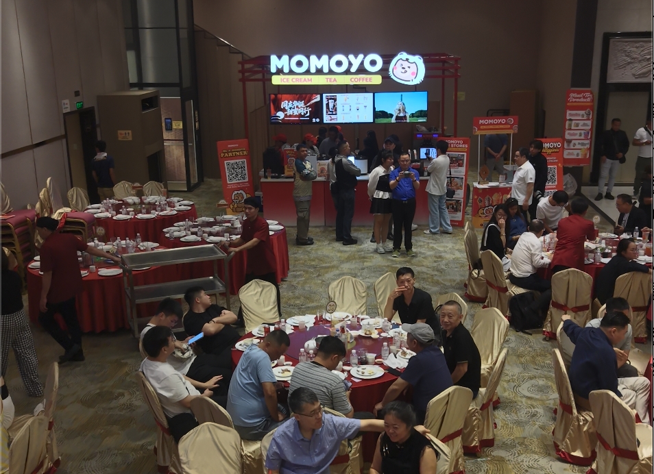 The MOMOYO booth